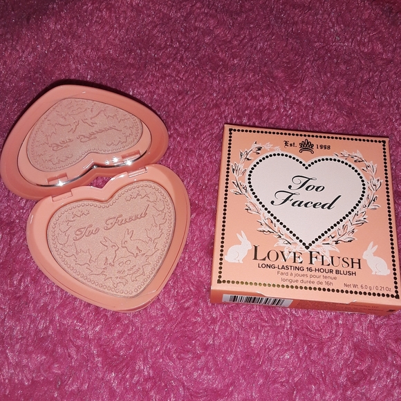 Too Faced Love Flush Blush- I Will Always Love You - Picture 2 of 3